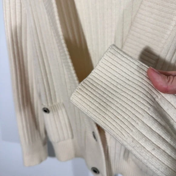 Bleyé Italy Cream Ribbed Wool Blend Cardigan Cropped V Neck Old Money Minimalist - Picture 8 of 9